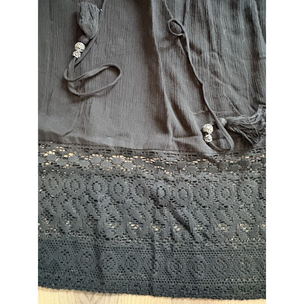 NY &C New York Company Black Sleeveless Women's Large Top Shirt Lace Tassels NWT - Picture 2 of 6